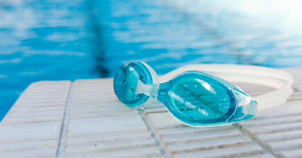 brug af de bedste svømmebriller hjælper din svømmetræning